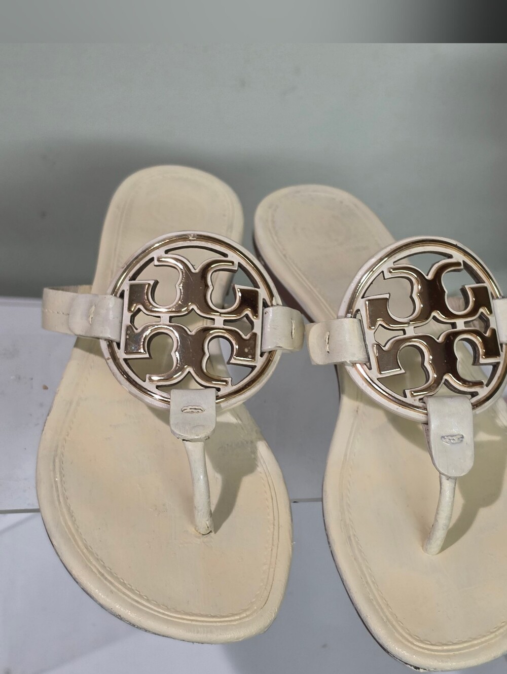 Tory Burch Cream Miller Metal-Logo Thong Sandals *upcycled* Ivory 7 - Picture 2 of 9